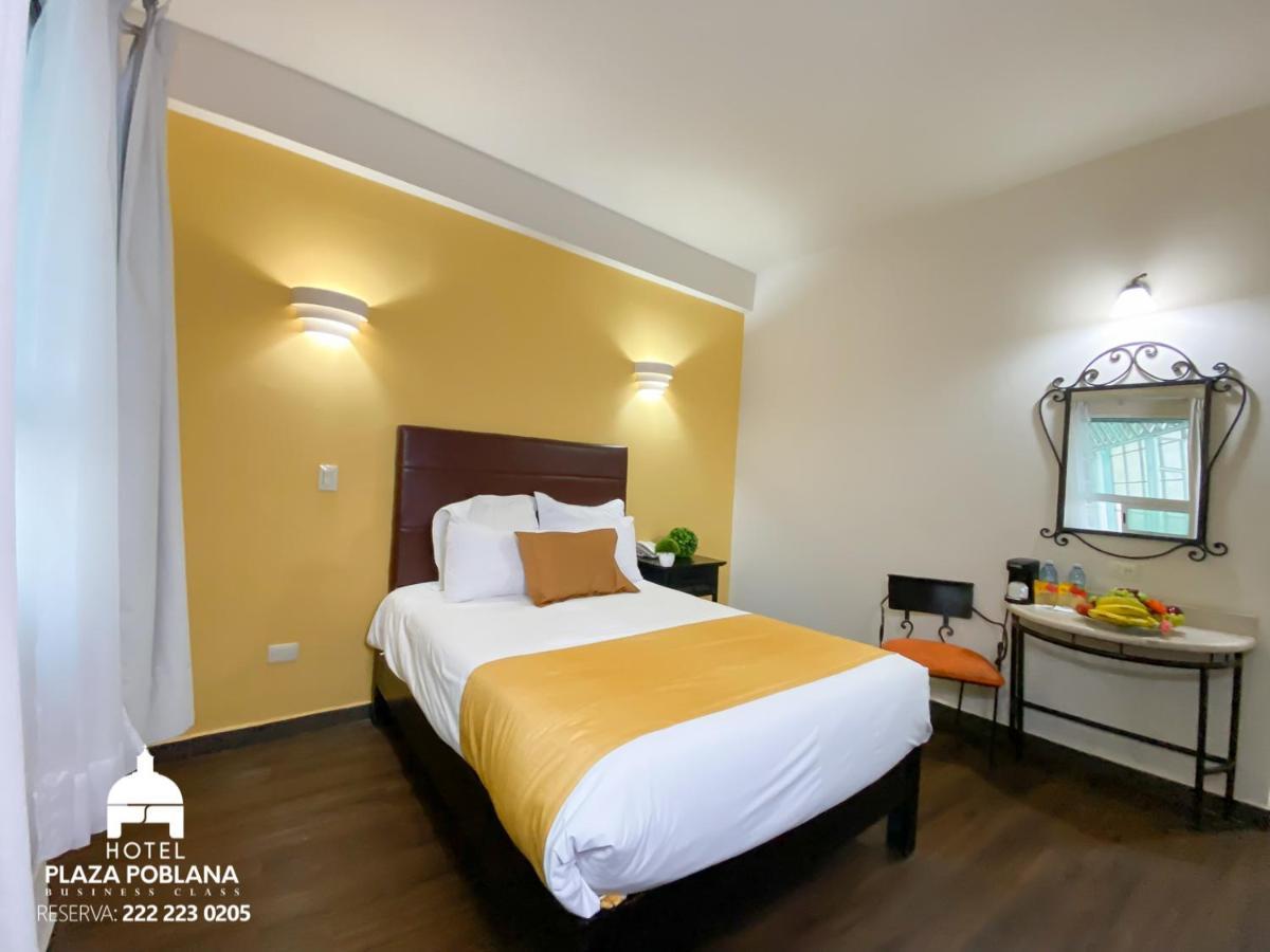 Plaza Poblana Hotel ปวยบลา ภายนอก รูปภาพ