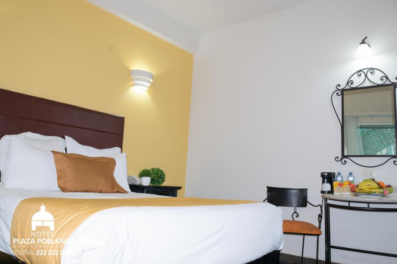Plaza Poblana Hotel ปวยบลา ภายนอก รูปภาพ