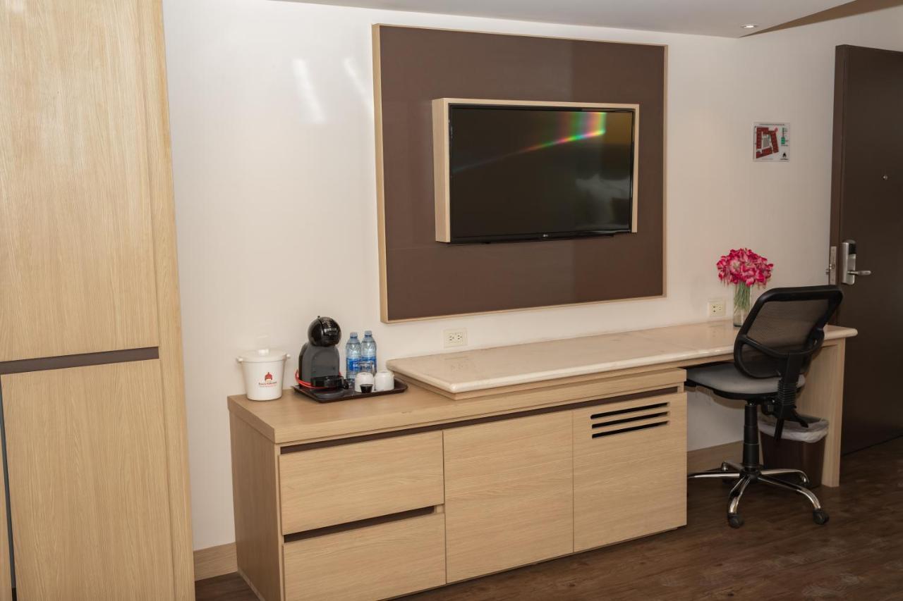 Plaza Poblana Hotel ปวยบลา ภายนอก รูปภาพ
