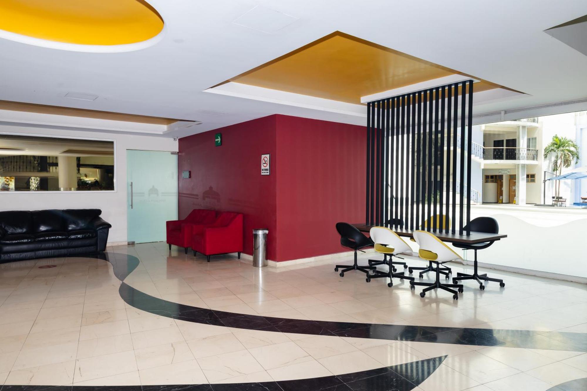 Plaza Poblana Hotel ปวยบลา ภายนอก รูปภาพ