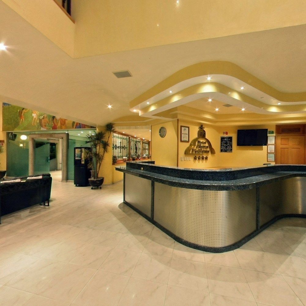 Plaza Poblana Hotel ปวยบลา ภายนอก รูปภาพ
