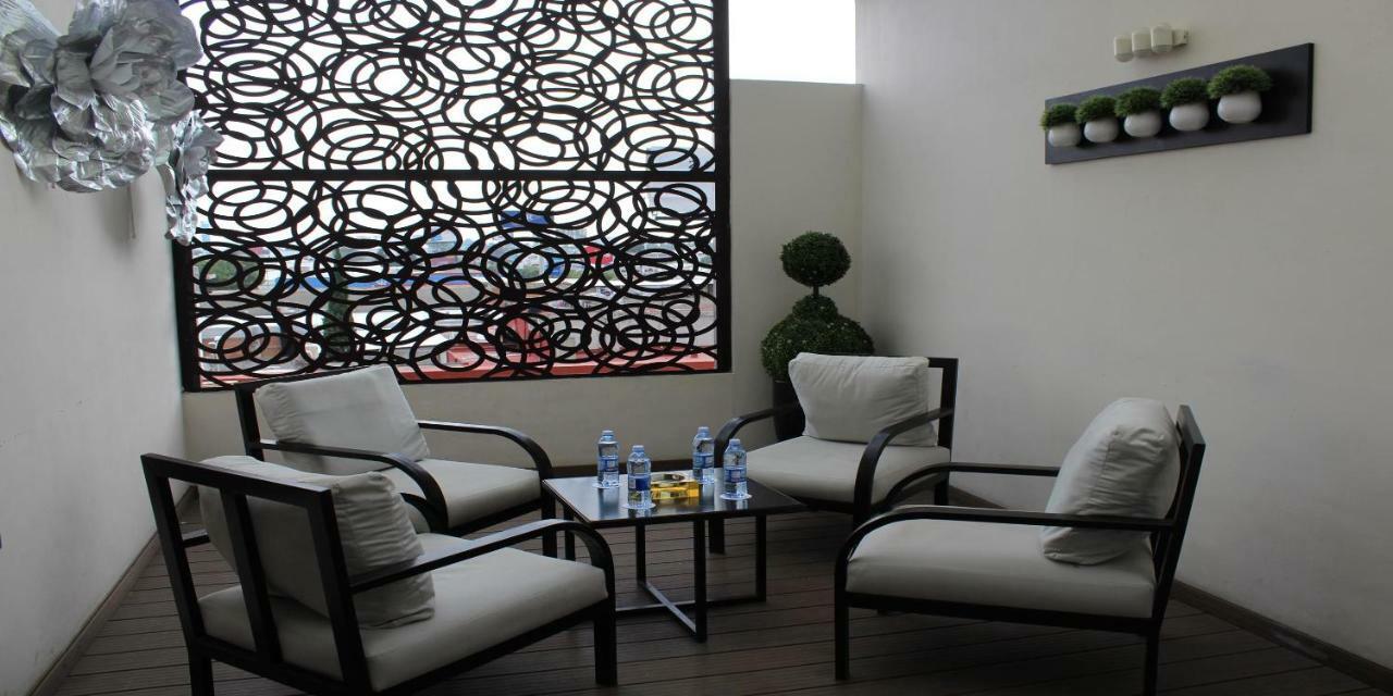 Plaza Poblana Hotel ปวยบลา ภายนอก รูปภาพ
